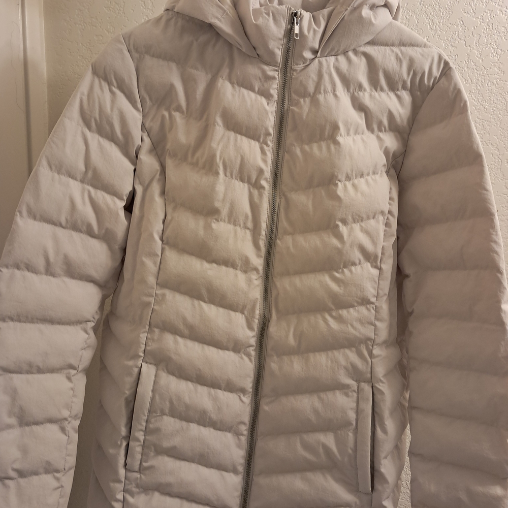32 Degrees Women's Light Gray Puffer Jacket